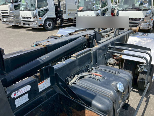 いすゞフォワードコンテナ専用車中型（4t）[写真11]