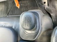 いすゞフォワードコンテナ専用車中型（4t）[写真26]