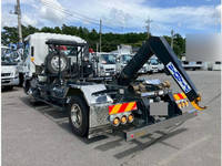 いすゞフォワードコンテナ専用車中型（4t）[写真02]