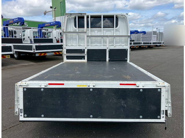 三菱ふそうキャンターダブルキャブ（Wキャブ）小型（2t・3t）[写真11]