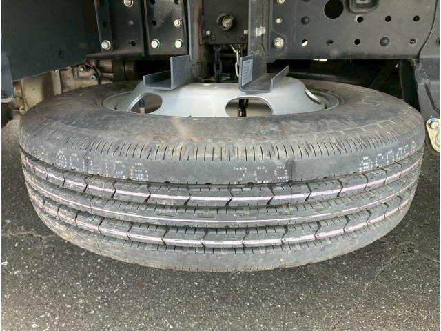 三菱ふそうキャンターダブルキャブ（Wキャブ）小型（2t・3t）[写真31]