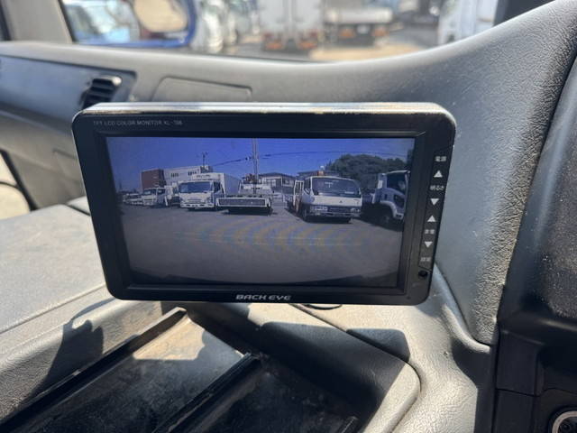 三菱ふそうスーパーグレートコンテナ専用車大型（10t）[写真11]