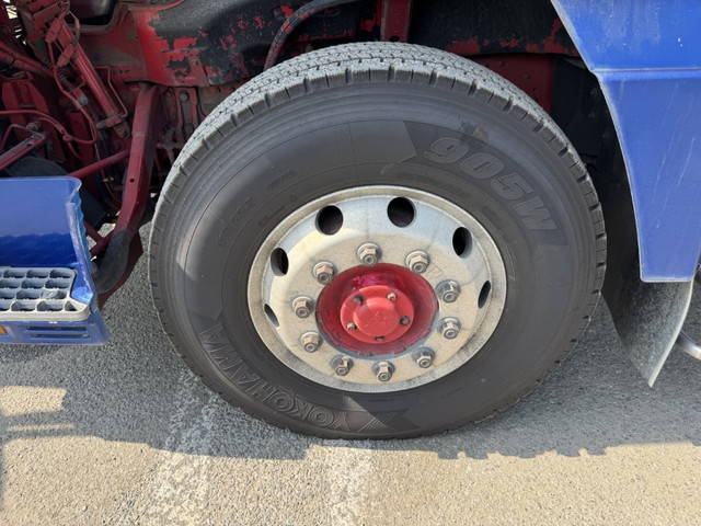 三菱ふそうスーパーグレートコンテナ専用車大型（10t）[写真30]