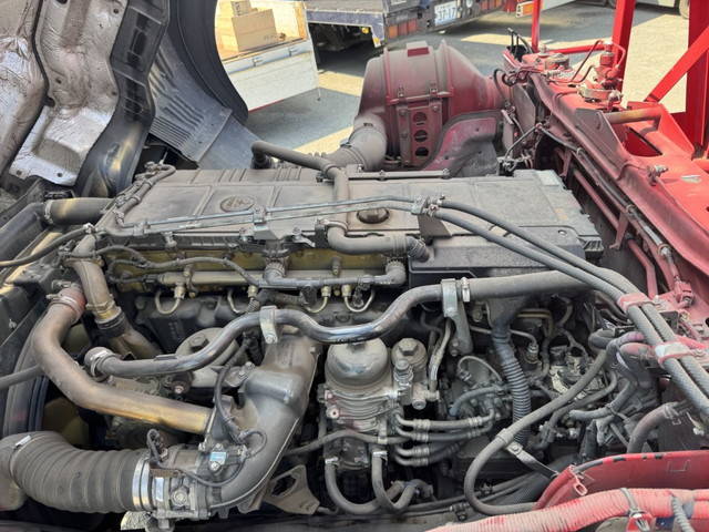 三菱ふそうスーパーグレートコンテナ専用車大型（10t）[写真32]