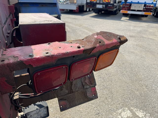 三菱ふそうスーパーグレートコンテナ専用車大型（10t）[写真35]