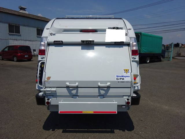 三菱ふそうキャンターパッカー車（塵芥車）小型（2t・3t）[写真08]