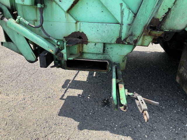 三菱ふそうキャンターパッカー車（塵芥車）小型（2t・3t）[写真21]