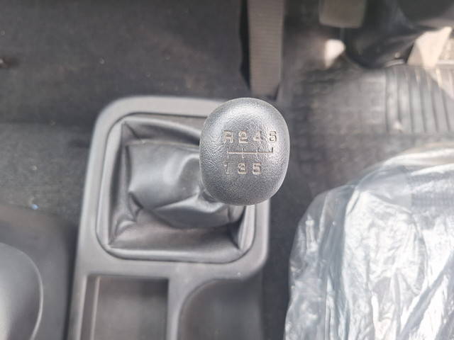 三菱ふそうファイターセルフクレーン3段増トン（6t・8t）[写真12]