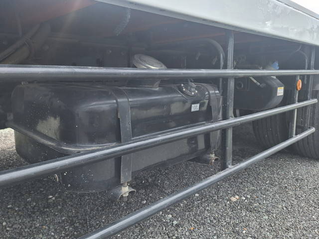 三菱ふそうファイターセルフクレーン3段増トン（6t・8t）[写真07]