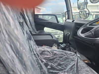 三菱ふそうファイターセルフクレーン3段増トン（6t・8t）[写真10]