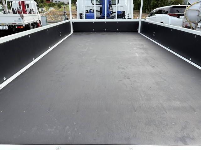 三菱ふそうキャンタークレーン4段小型（2t・3t）[写真10]