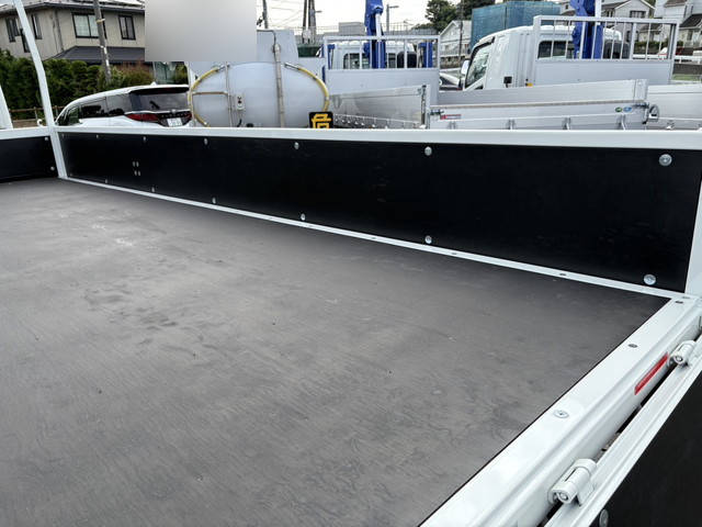 三菱ふそうキャンタークレーン4段小型（2t・3t）[写真12]