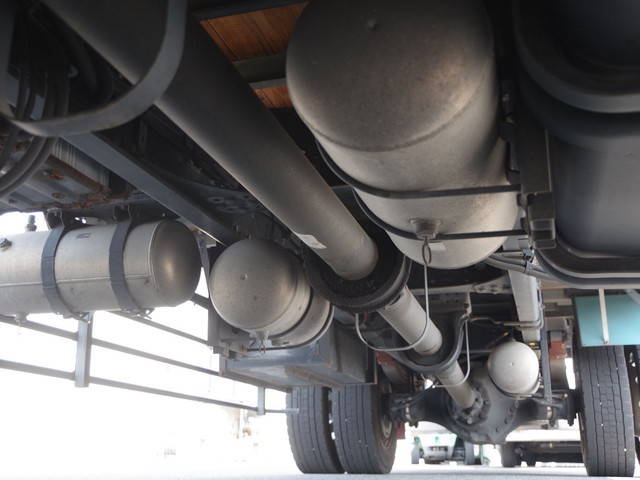 日野プロフィア幌ウイング大型（10t）[写真10]