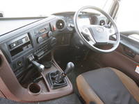 日野プロフィア幌ウイング大型（10t）[写真25]