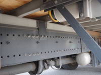 日野プロフィア幌ウイング大型（10t）[写真07]