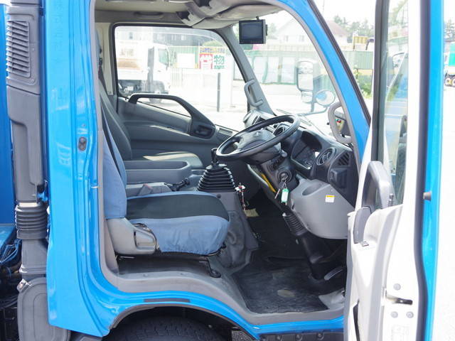 日野デュトロパッカー車（塵芥車）小型（2t・3t）[写真28]