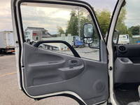 日野デュトロアルミバン小型（2t・3t）[写真31]