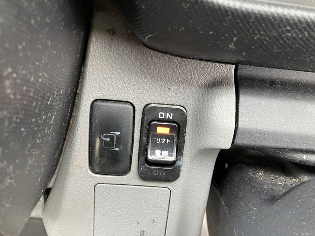 日野デュトロアルミバン小型（2t・3t）[写真38]