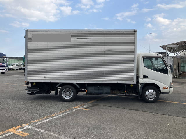 日野デュトロアルミバン小型（2t・3t）[写真06]