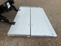 いすゞフォワード冷凍車（冷蔵車）中型（4t）[写真12]