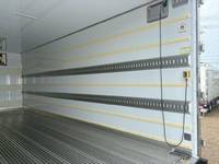 いすゞフォワード冷凍車（冷蔵車）中型（4t）[写真10]