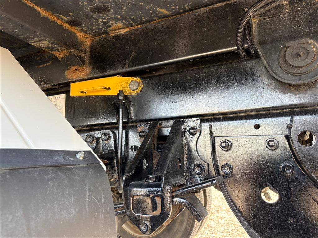 いすゞフォワードダンプ中型（4t）[写真15]