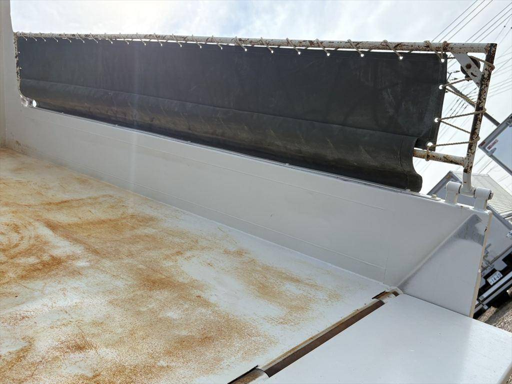 いすゞフォワードダンプ中型（4t）[写真09]