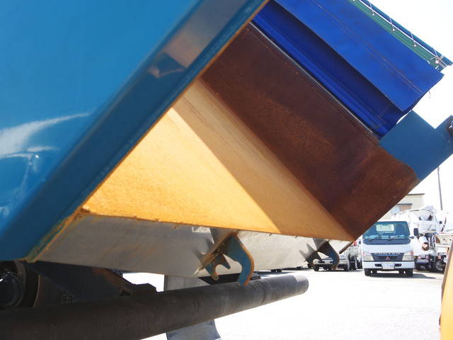 日野プロフィアダンプ大型（10t）[写真13]