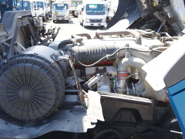 日野プロフィアダンプ大型（10t）[写真28]