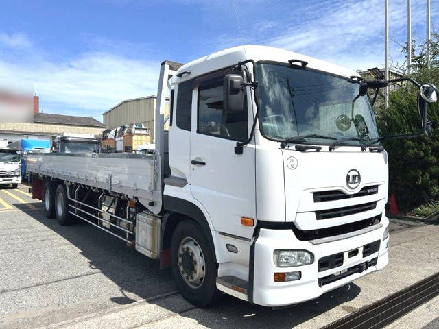 UDトラックスクオンアルミブロック大型（10t）[写真01]