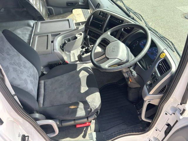 UDトラックスクオンアルミブロック大型（10t）[写真19]