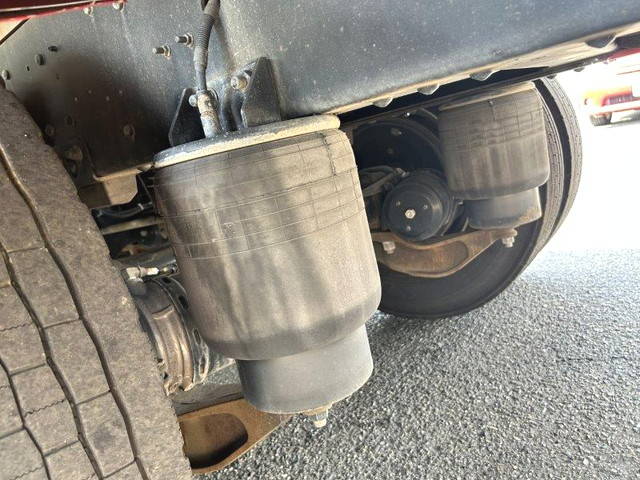 UDトラックスクオンアルミブロック大型（10t）[写真06]