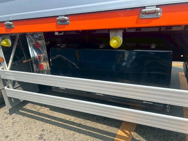 日野プロフィアアルミウイング大型（10t）[写真19]