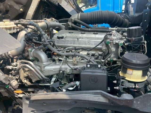 日野プロフィアアルミウイング大型（10t）[写真24]