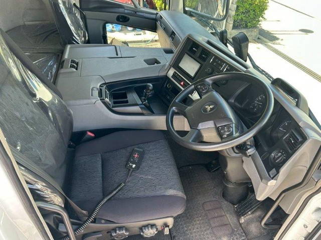 三菱ふそうスーパーグレートアルミブロック大型（10t）[写真18]