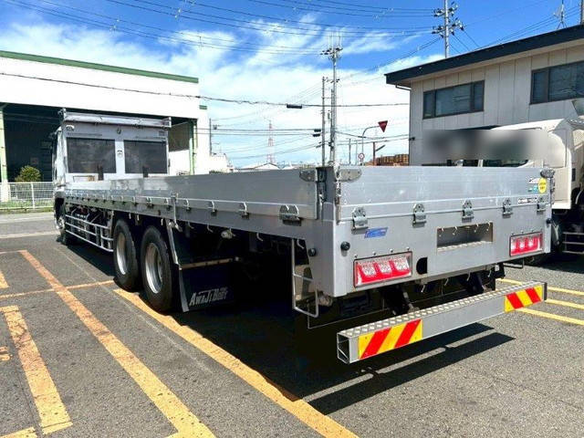 三菱ふそうスーパーグレートアルミブロック大型（10t）[写真02]