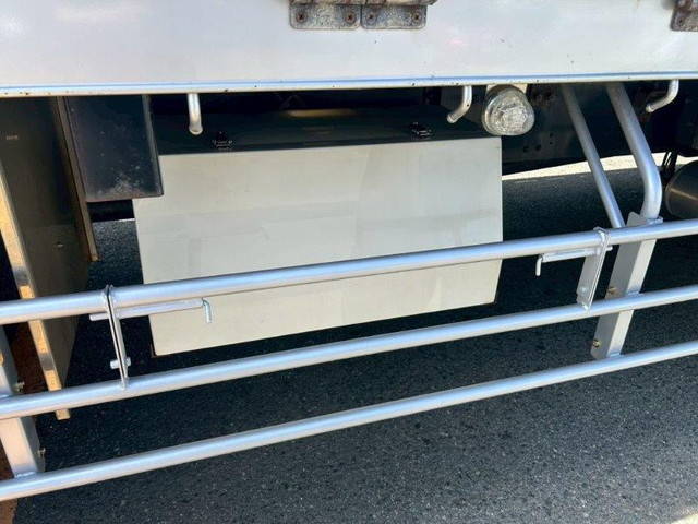 三菱ふそうスーパーグレートアルミブロック大型（10t）[写真09]