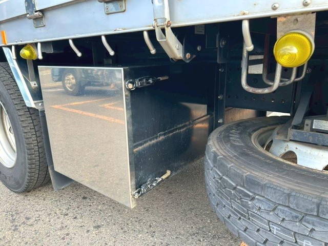 日野プロフィアアルミブロック大型（10t）[写真11]