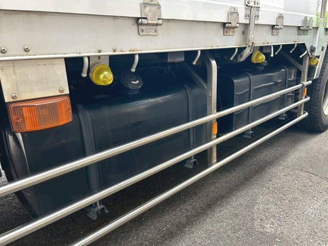 日野プロフィアアルミブロック大型（10t）[写真13]