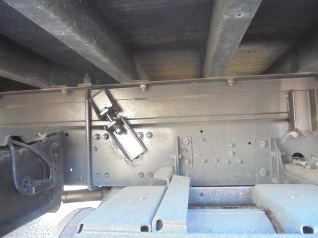 三菱ふそうファイターアルミブロック増トン（6t・8t）[写真07]