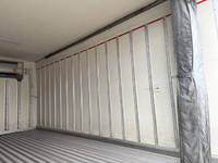 いすゞエルフ冷凍車（冷蔵車）小型（2t・3t）[写真13]