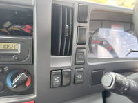 いすゞエルフ冷凍車（冷蔵車）小型（2t・3t）[写真20]