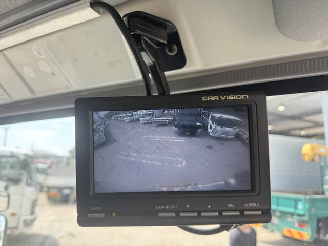 いすゞエルフ冷凍車（冷蔵車）小型（2t・3t）[写真23]