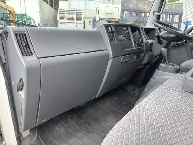 いすゞエルフ冷凍車（冷蔵車）小型（2t・3t）[写真25]