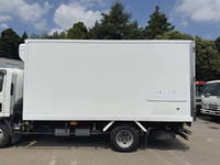 いすゞエルフ冷凍車（冷蔵車）小型（2t・3t）[写真04]