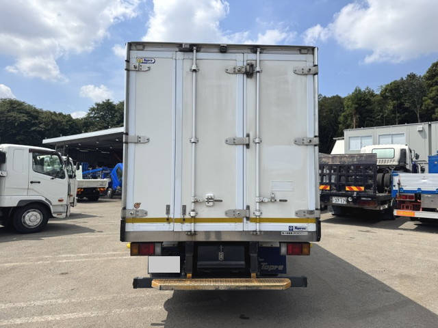 いすゞエルフ冷凍車（冷蔵車）小型（2t・3t）[写真05]