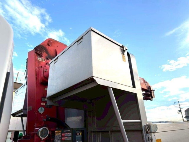 いすゞフォワードクレーン4段増トン（6t・8t）[写真19]