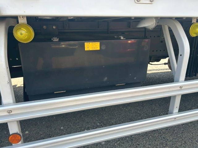 日野プロフィアアルミウイング大型（10t）[写真15]