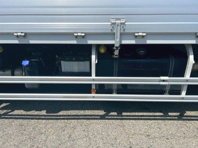 日野プロフィアアルミウイング大型（10t）[写真18]