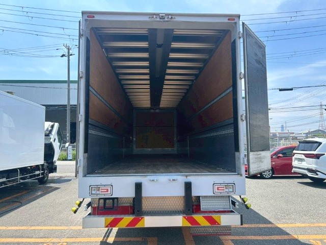 日野プロフィアアルミウイング大型（10t）[写真06]